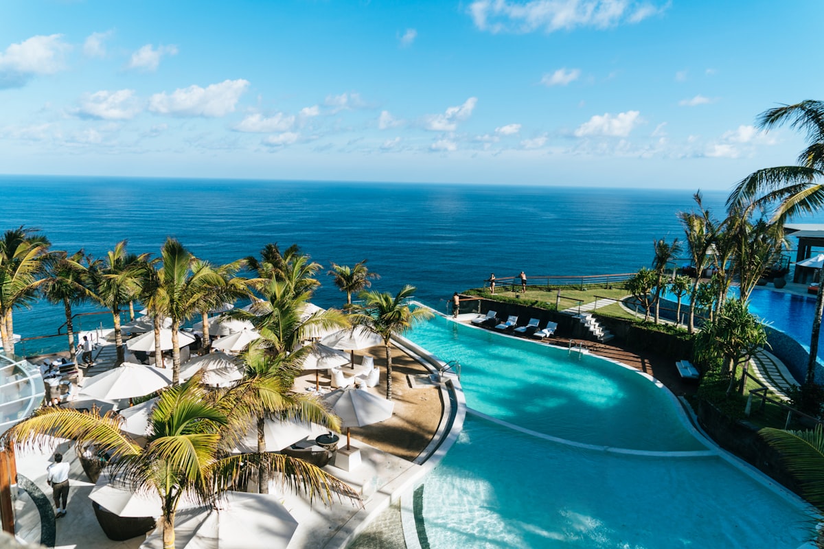 Scenic Pool Side